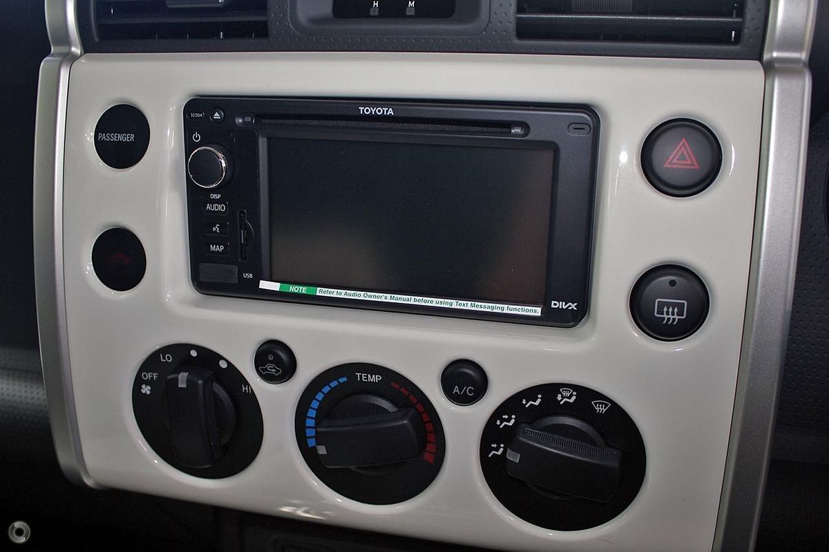 2012 Toyota FJ Cruiser GSJ15R