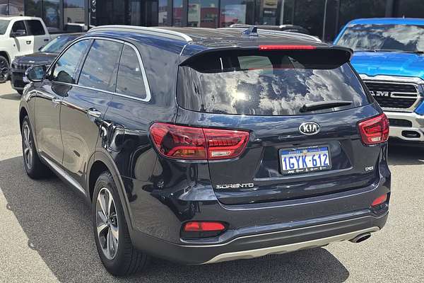 2019 Kia Sorento SLi UM