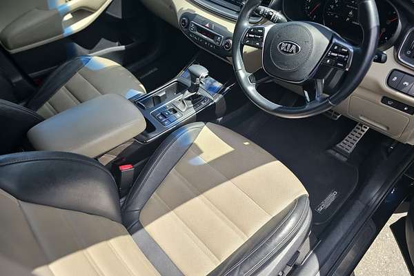 2019 Kia Sorento SLi UM