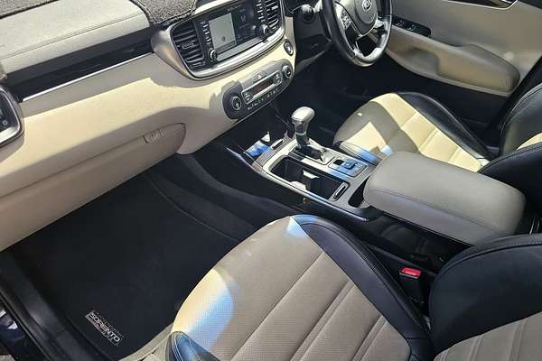 2019 Kia Sorento SLi UM
