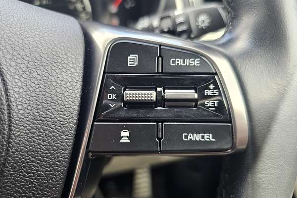 2019 Kia Sorento SLi UM