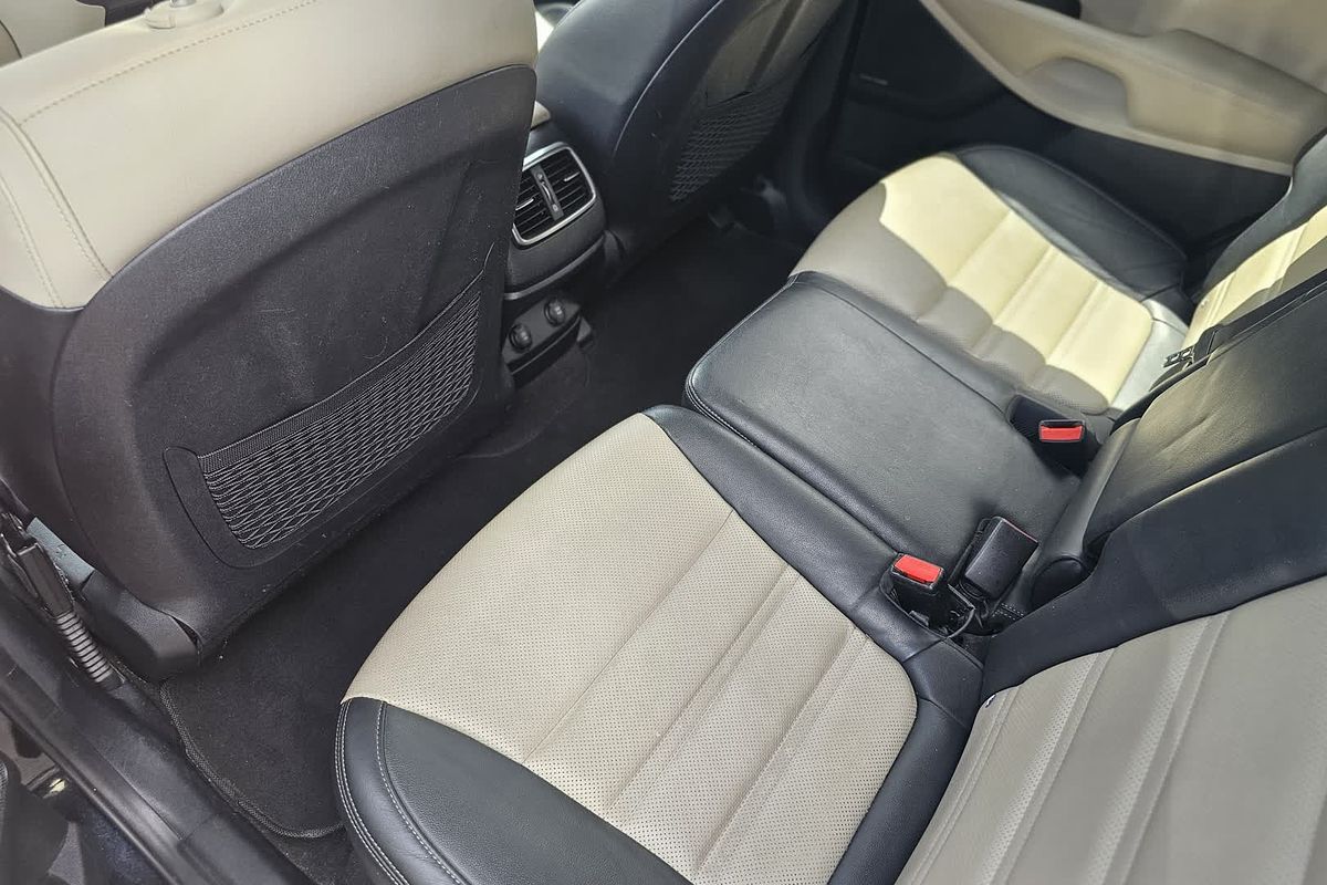 2019 Kia Sorento SLi UM