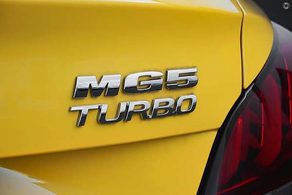 2025 MG MG5 Essence