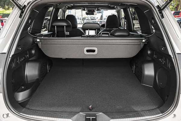 2025 Subaru Forester Hybrid Touring S6