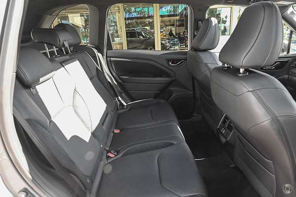 2025 Subaru Forester Hybrid Touring S6