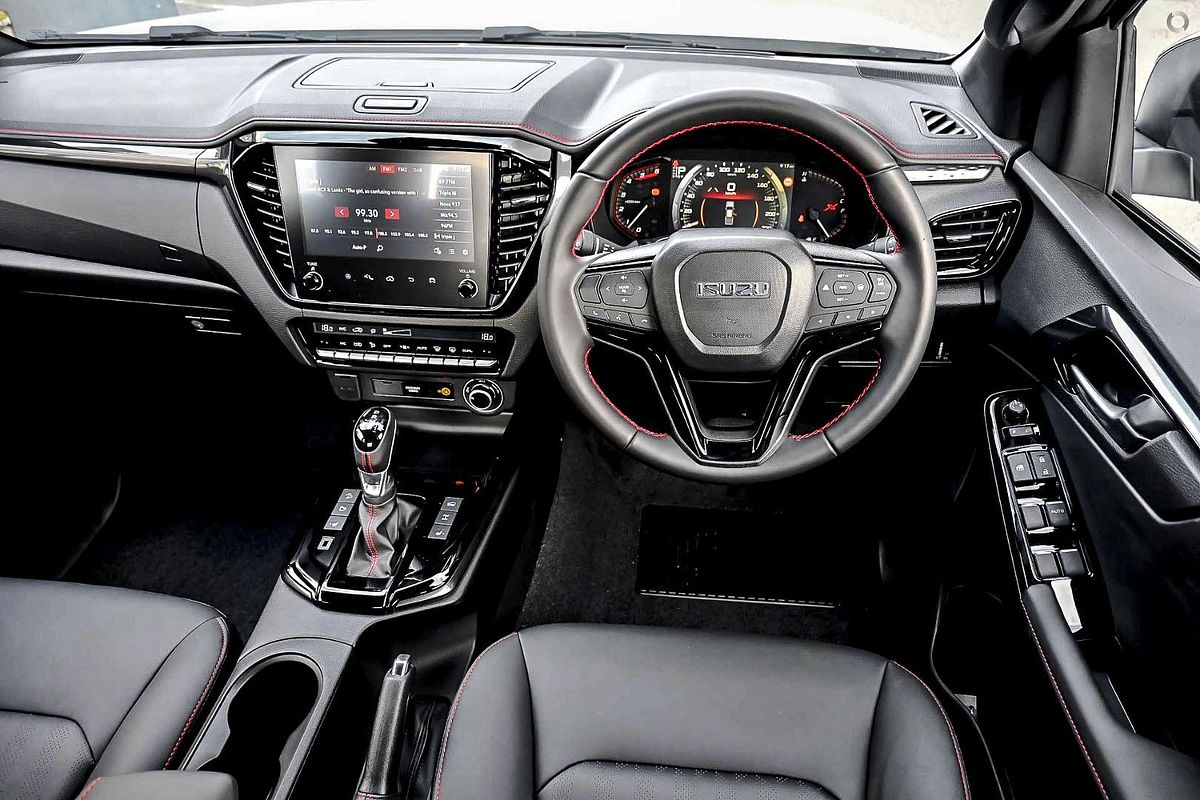 2025 Isuzu D-MAX X-TERRAIN 4X4
