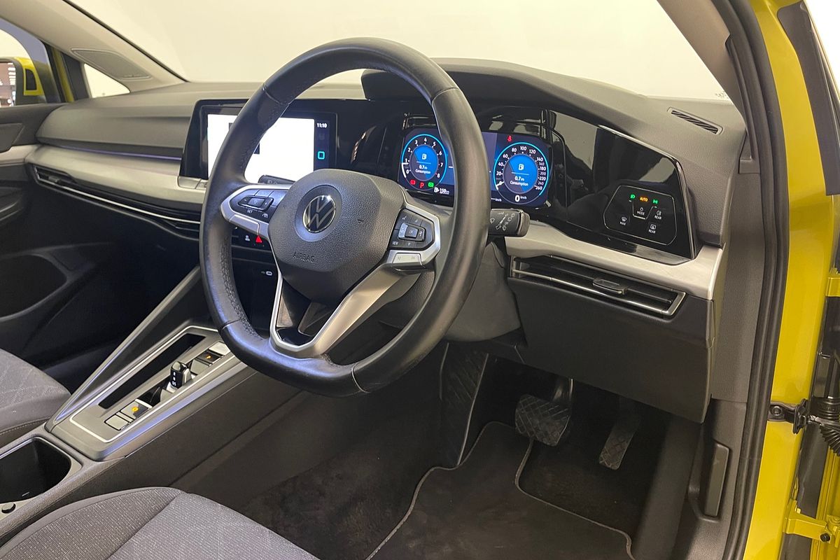 2022 Volkswagen Golf 110TSI Life 8