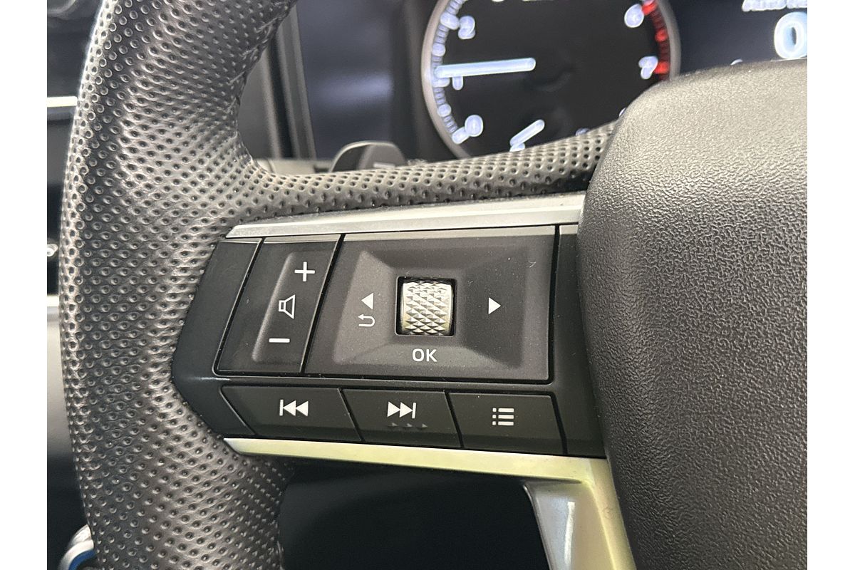 2023 Mitsubishi Outlander LS Black Edition ZM