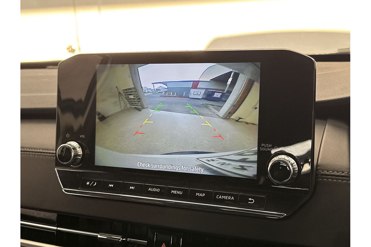 2023 Mitsubishi Outlander LS Black Edition ZM