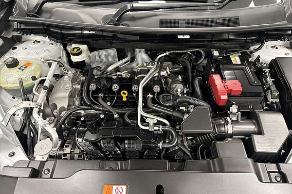 2023 Mitsubishi Outlander LS Black Edition ZM