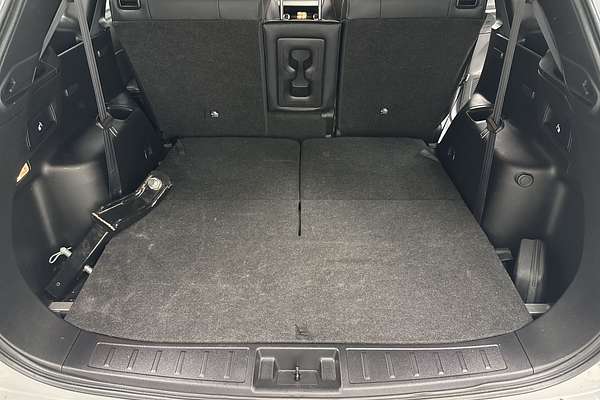 2023 Mitsubishi Outlander LS Black Edition ZM