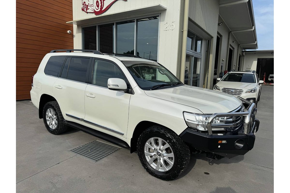 2020 Toyota Landcruiser Sahara VDJ200R