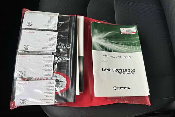 2020 Toyota Landcruiser Sahara VDJ200R