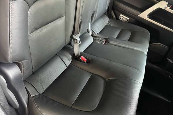 2020 Toyota Landcruiser Sahara VDJ200R