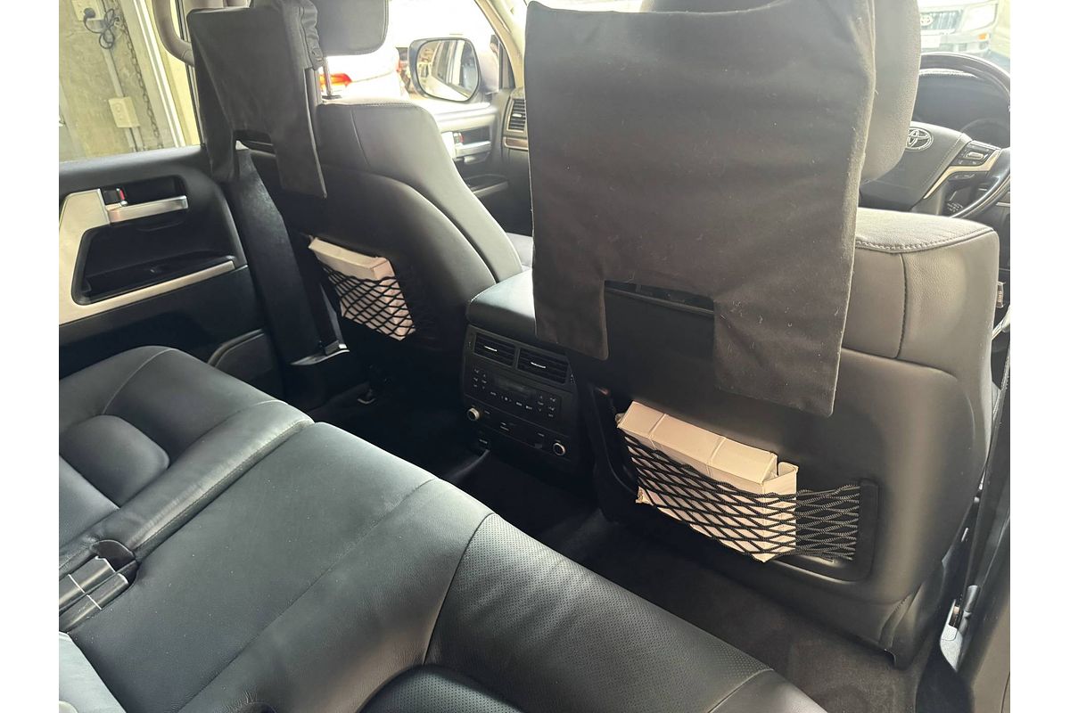 2020 Toyota Landcruiser Sahara VDJ200R