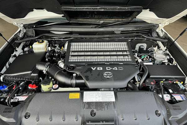 2020 Toyota Landcruiser Sahara VDJ200R