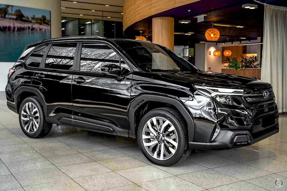 2025 Subaru Forester Hybrid Touring S6