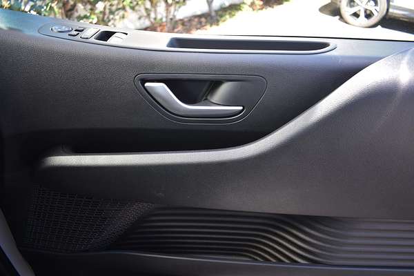 2025 Hyundai STARIA LOAD US4.V3