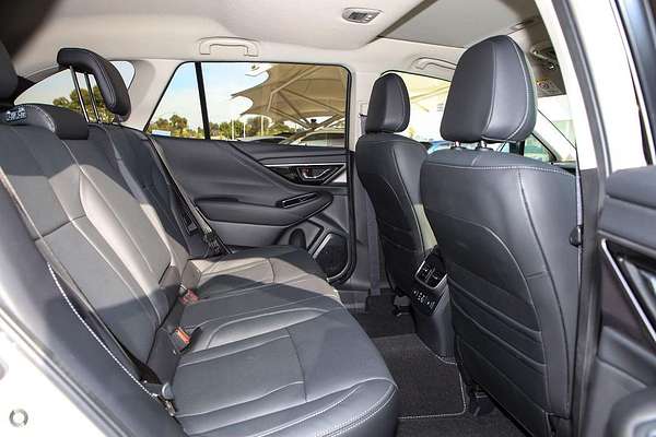 2025 Subaru Outback AWD Touring 6GEN