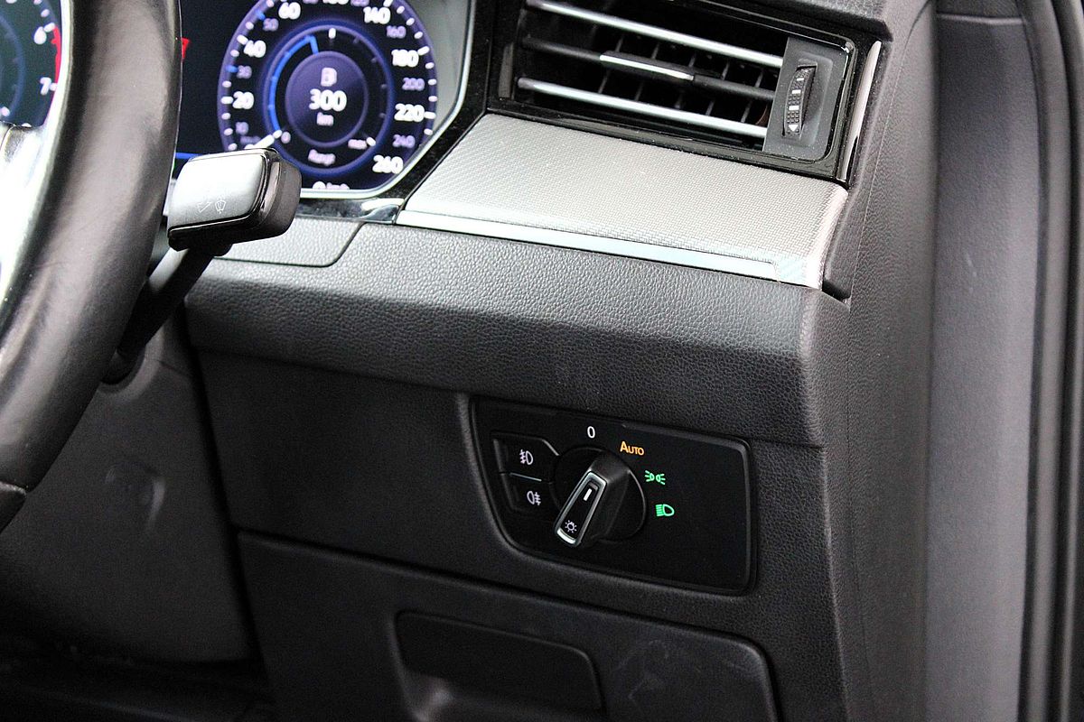 2016 Volkswagen Passat 206TSI R-Line B8