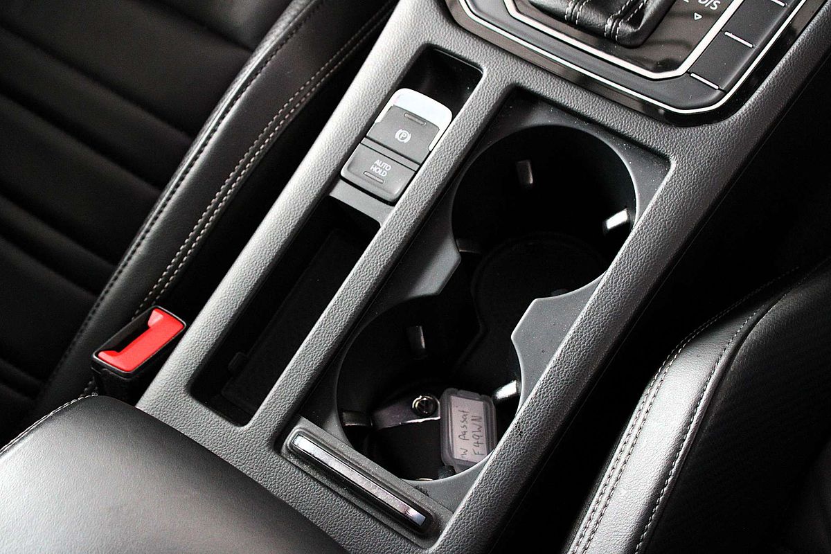 2016 Volkswagen Passat 206TSI R-Line B8