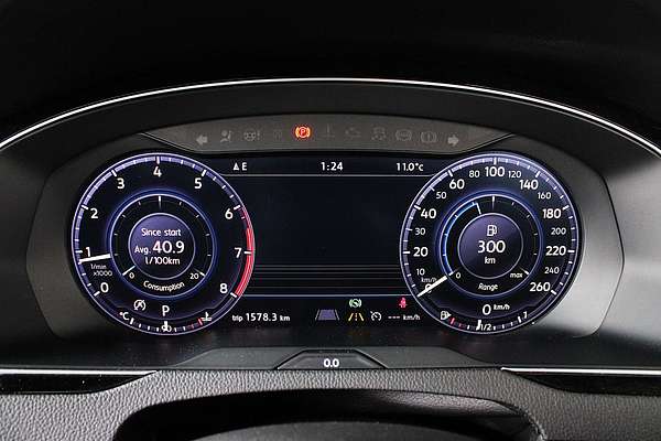 2016 Volkswagen Passat 206TSI R-Line B8