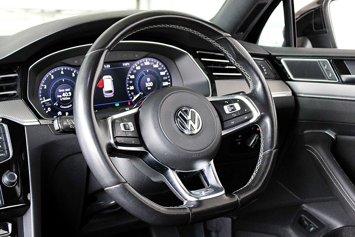 2016 Volkswagen Passat 206TSI R-Line B8