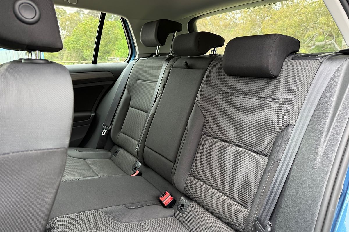 2015 Volkswagen Golf 90TSI Comfortline 7