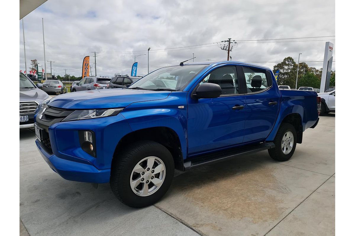 2023 Mitsubishi Triton GLX+ MR 4X4