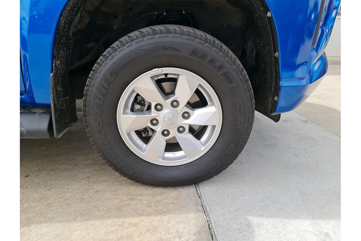 2023 Mitsubishi Triton GLX+ MR 4X4