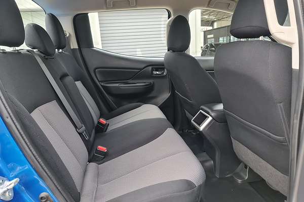 2023 Mitsubishi Triton GLX+ MR 4X4