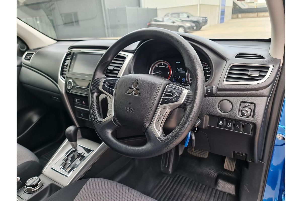 2023 Mitsubishi Triton GLX+ MR 4X4