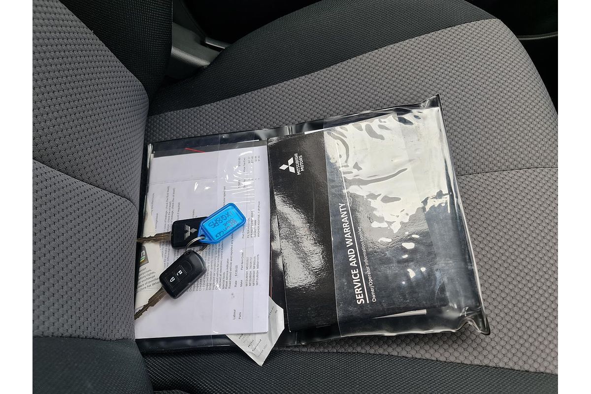 2023 Mitsubishi Triton GLX+ MR 4X4