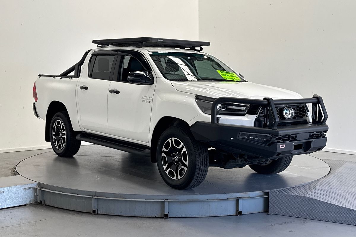 2024 Toyota Hilux SR5 48V GUN126R 4X4