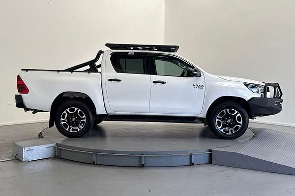 2024 Toyota Hilux SR5 48V GUN126R 4X4