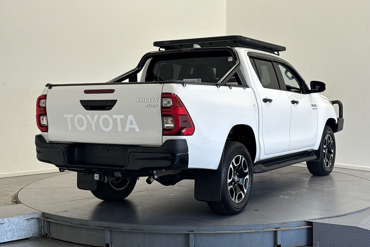 2024 Toyota Hilux SR5 48V GUN126R 4X4
