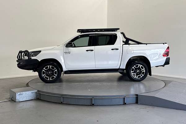 2024 Toyota Hilux SR5 48V GUN126R 4X4