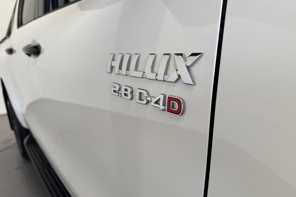 2024 Toyota Hilux SR5 48V GUN126R 4X4