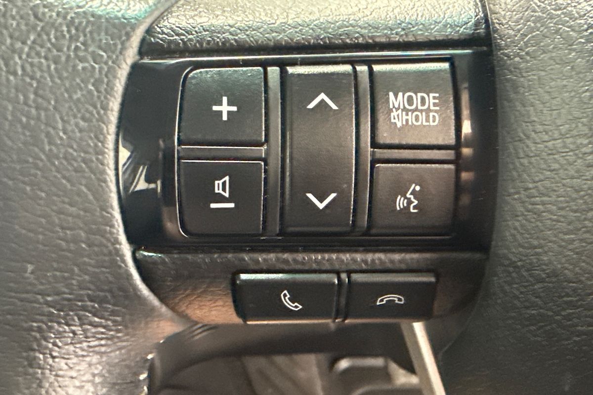 2024 Toyota Hilux SR5 48V GUN126R 4X4