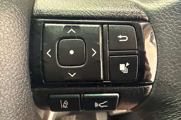 2024 Toyota Hilux SR5 48V GUN126R 4X4