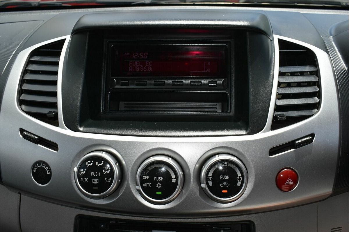 2013 Mitsubishi Triton GLX-R MN 4X4