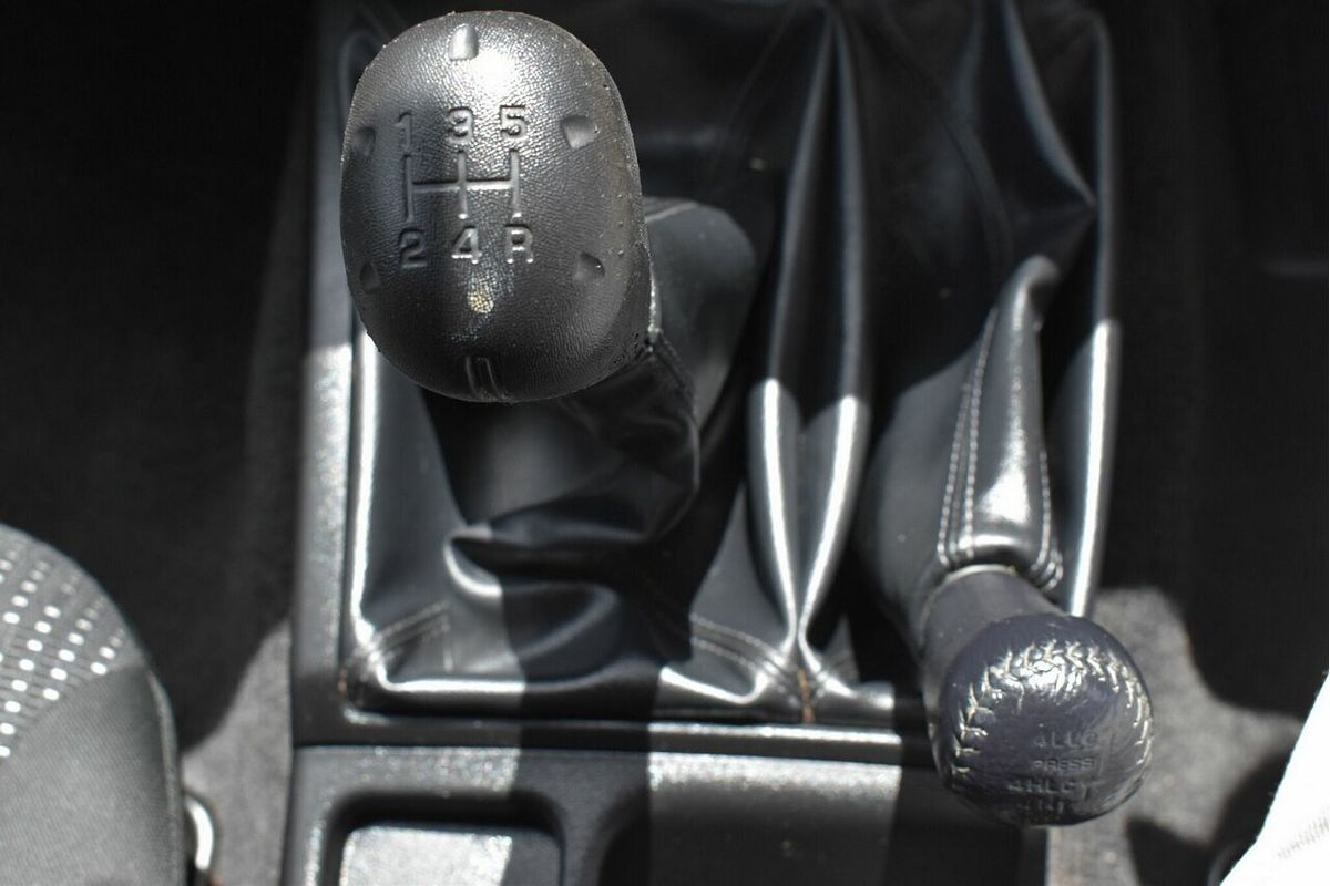 2013 Mitsubishi Triton GLX-R MN 4X4