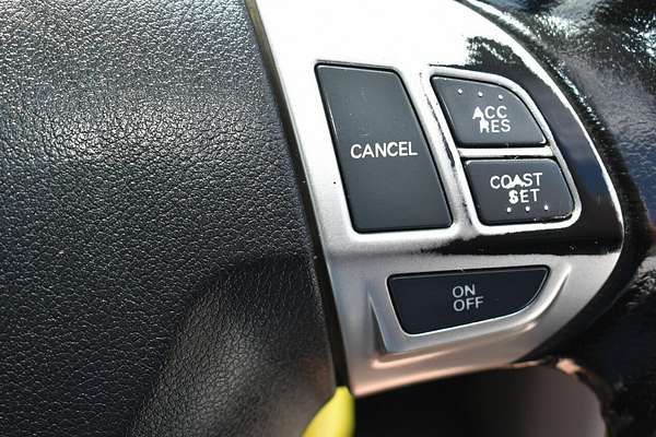 2013 Mitsubishi Triton GLX-R MN 4X4