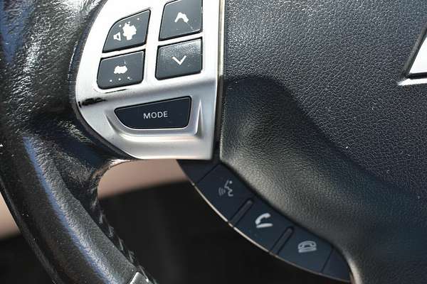 2013 Mitsubishi Triton GLX-R MN 4X4