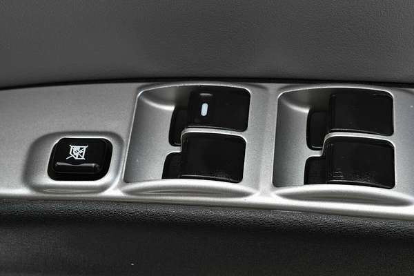 2013 Mitsubishi Triton GLX-R MN 4X4