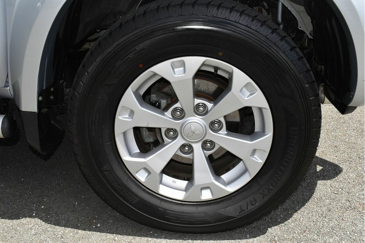 2013 Mitsubishi Triton GLX-R MN 4X4