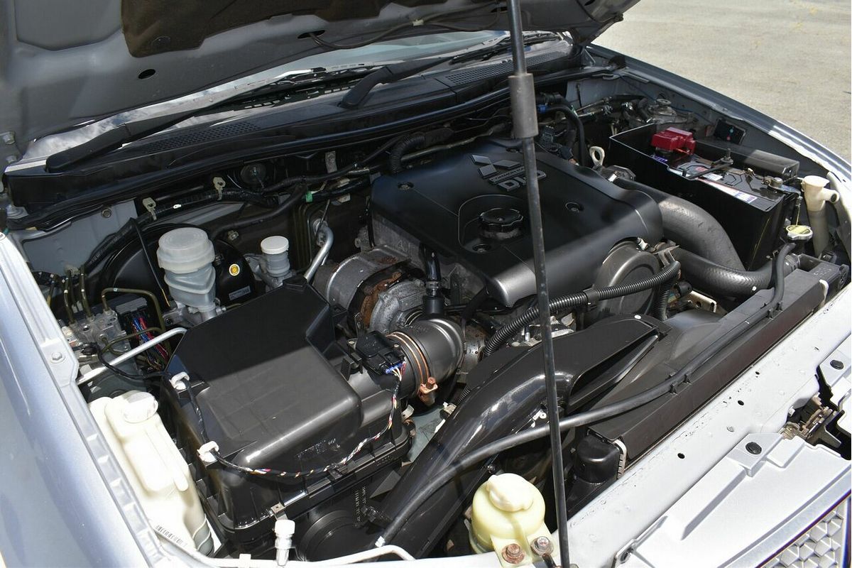 2013 Mitsubishi Triton GLX-R MN 4X4