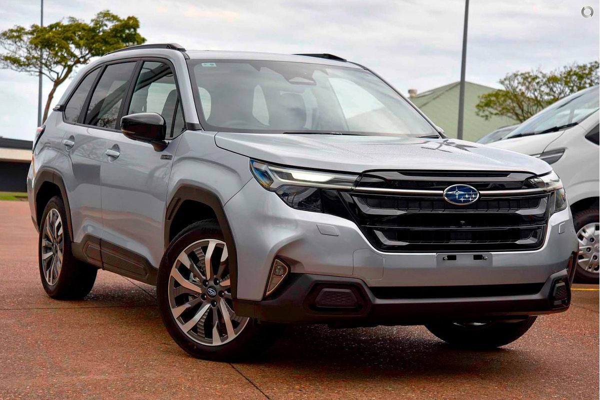 2025 Subaru Forester Hybrid Touring S6