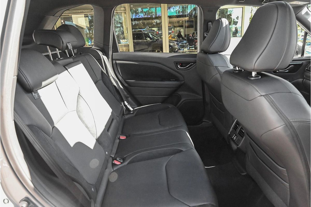 2026 Subaru Forester Hybrid Touring S6