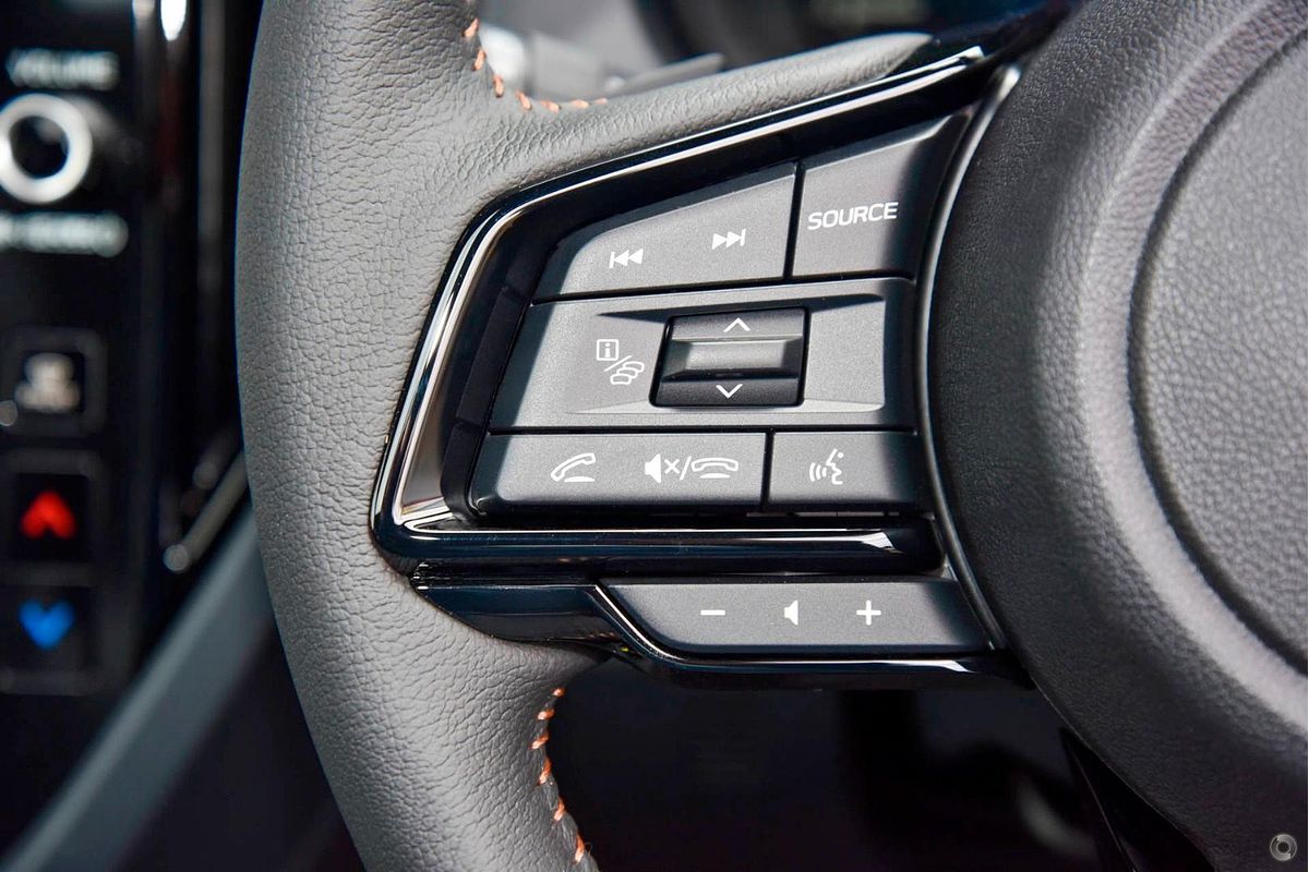 2025 Subaru Forester Hybrid Touring S6